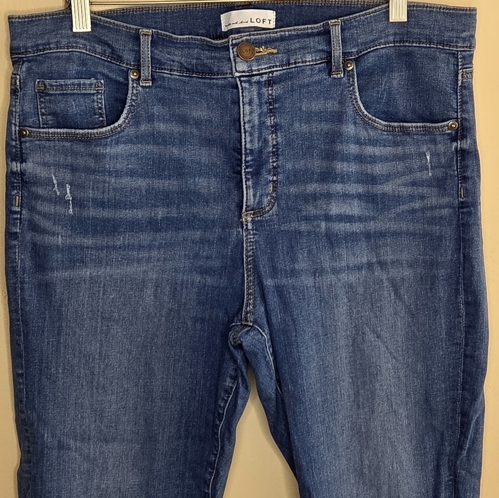 Loft Modern Skinny High Rise Jeans Light Distressing Frayed Hem Size 14 - Picture 2 of 6